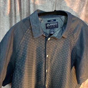 Short sleeve button down, Rounded shoulders. Large